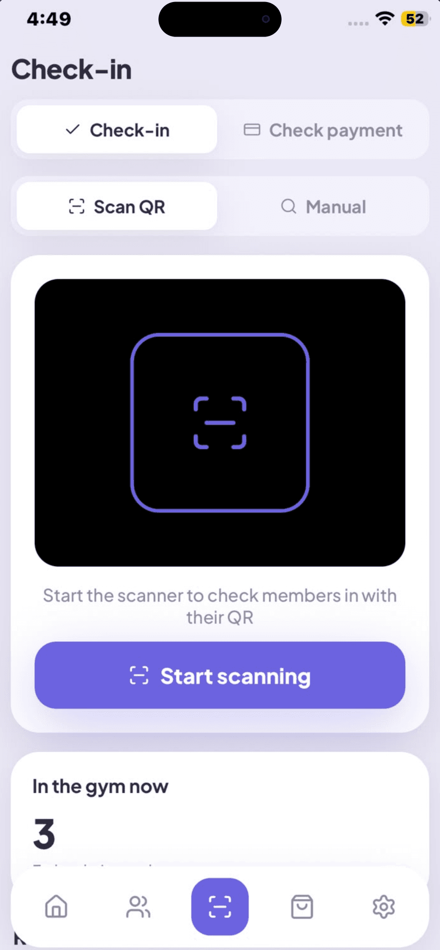 GYMTROX Business app — QR gym check-in screen with a live count of members in the gym